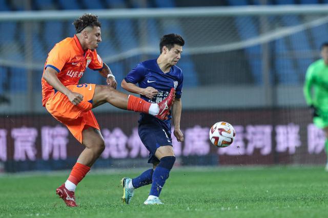 开云官方-【中超】洛卡迪亚点射克雷桑赛季首球 沧州1比1泰山