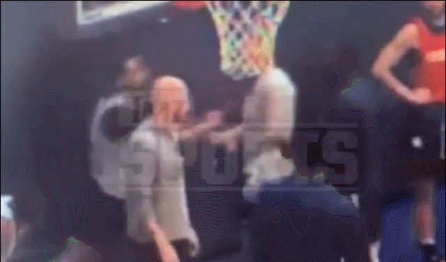 kaiyun网站-【观察】格林重拳被普尔躲过 结实地砸在了勇士脸上